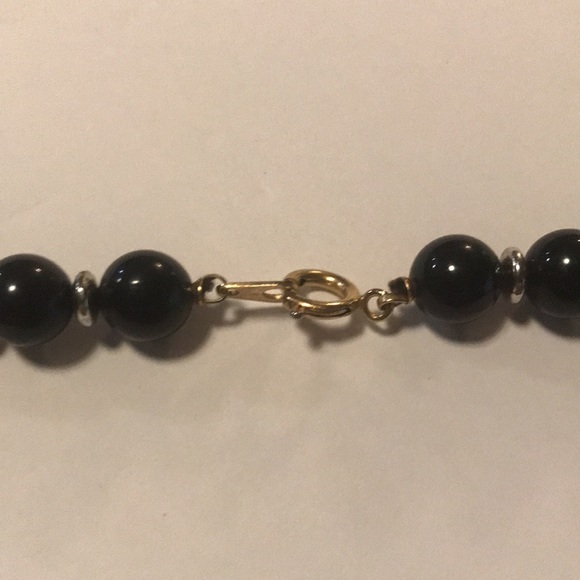 Black and Silver Necklace - costume jewelry - Picture 8 of 8